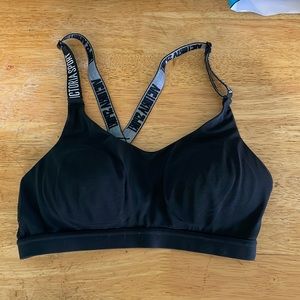 Victoria sport bra